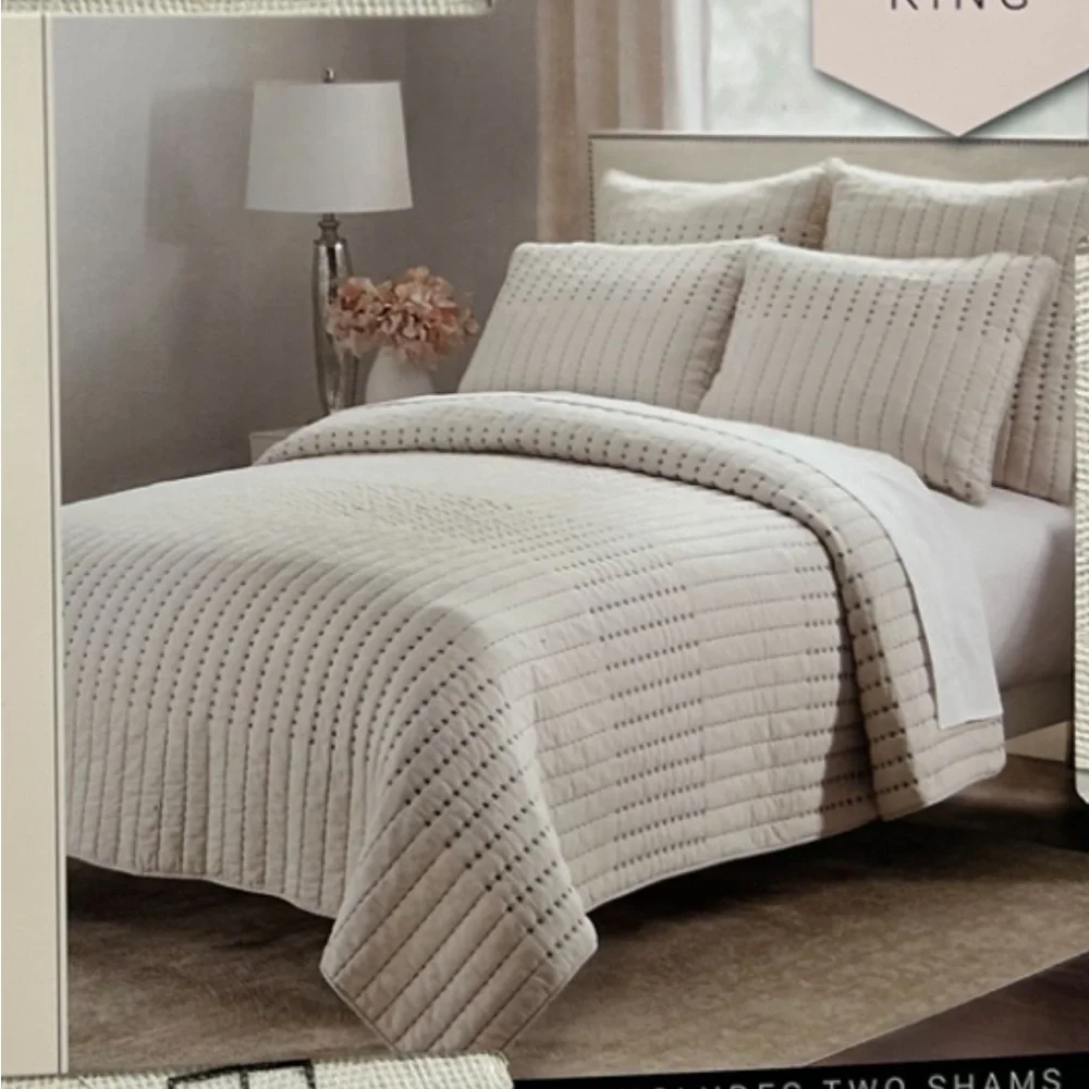 Rachel Zoe King Natural and Blue Cotton King Quilt Set 106”x92”